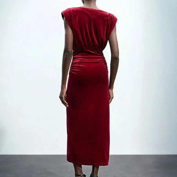 Burgundy Elegant Women's Urban Chic Long Velvet Christmas Party Holiday Dress - Picture 2 of 6